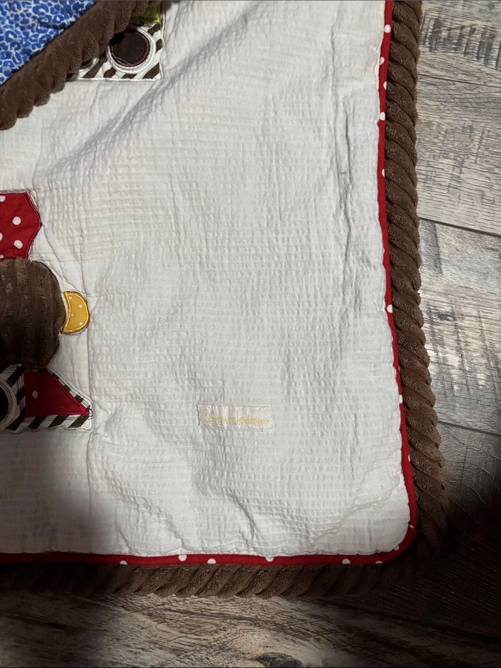 Neutral Cotton Baby Quilt in White and Brown with Red Accent #007